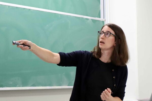 Noleen Köhler gave a talk on the comparision of testable properties on graphs of bounded maximum degree and properties expressible by the first-order logic at the Discrete Math Seminar