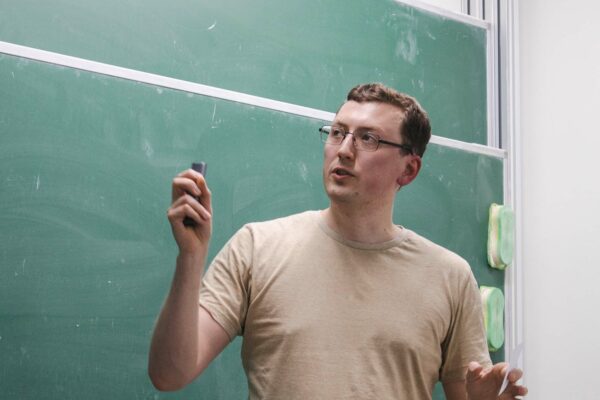 Maximilian Gorsky gave a talk at the Discrete Math Seminar on the Erdős-Pósa property for even directed cycles