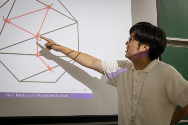 Wonwoo Kang (강원우) gave a talk on cluster algebras from punctured surfaces at the Discrete Math Seminar