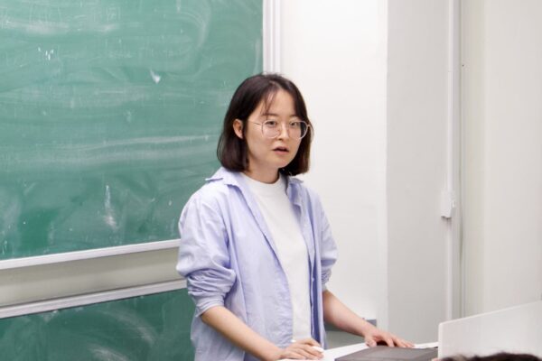 Eunjin Oh (오은진) gave a talk on an almost linear-time approximation algorithm for the minimum-weight b-edge cover on geometric complete bipartite graphs at the Discrete Math Seminar