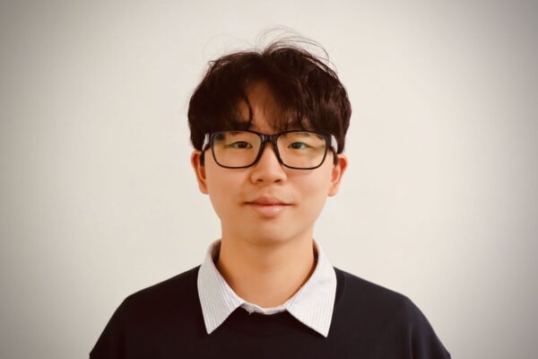Welcome Hyunsung Choi (최현성), a new graduate student of the IBS Discrete Mathematics Group